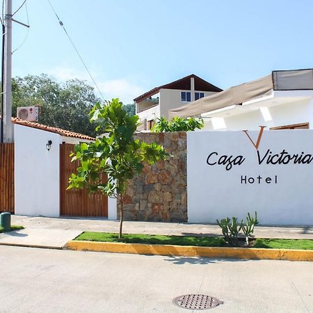 Hotel Casa Victoria Сиуатанехо Екстериор снимка