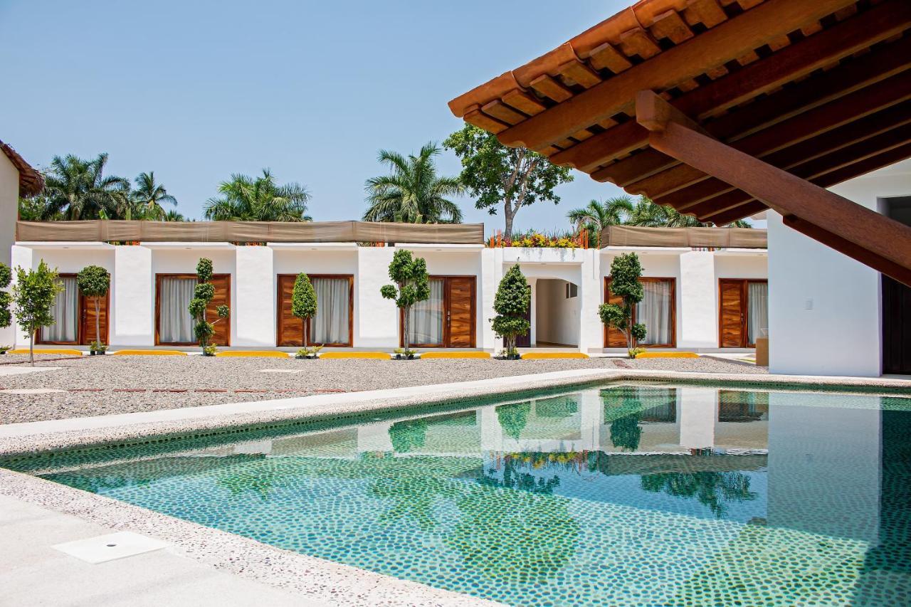 Hotel Casa Victoria Сиуатанехо Екстериор снимка